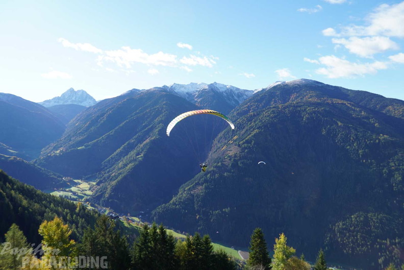 dh43.25-luesen-paragliding-332