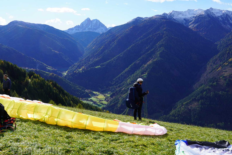 dh43.25-luesen-paragliding-408