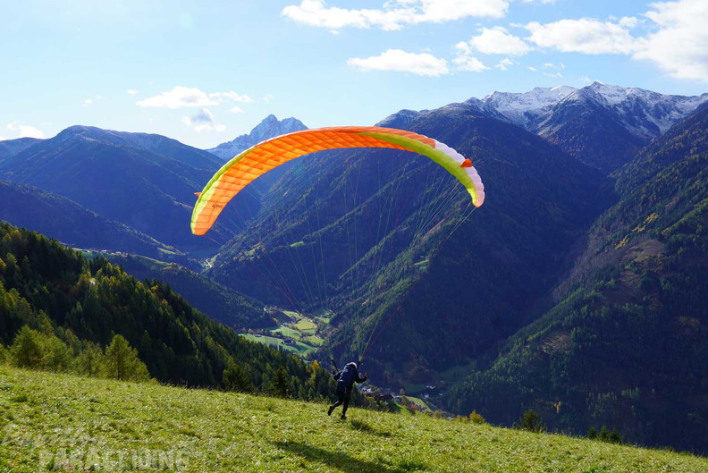 dh43.25-luesen-paragliding-413