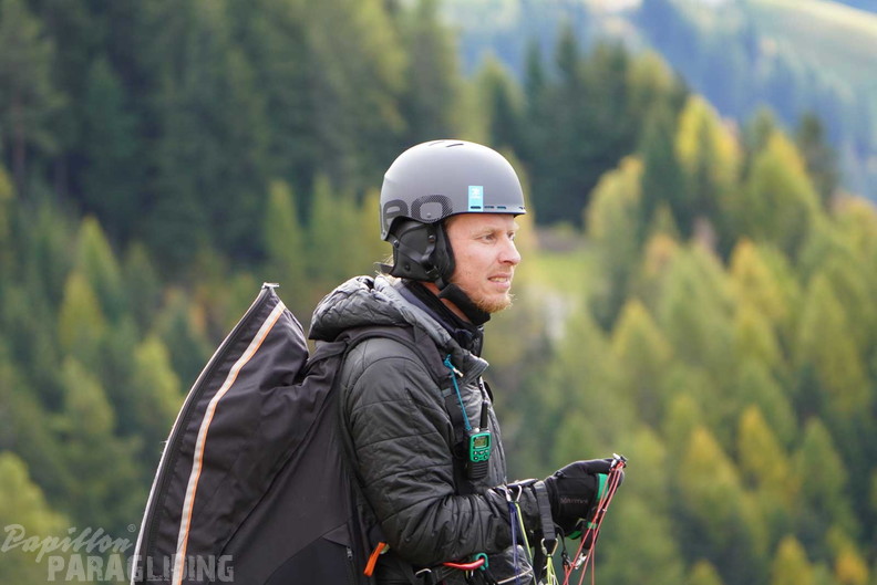 dh43.25-luesen-paragliding-431
