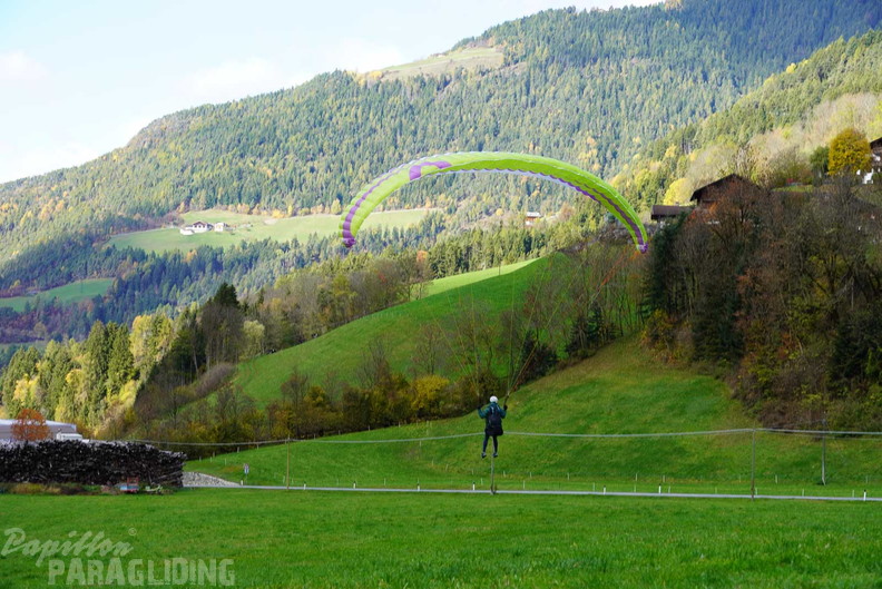 dh43.25-luesen-paragliding-500