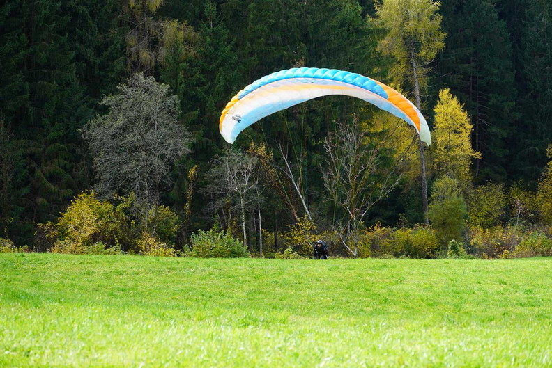 dh43.25-luesen-paragliding-585