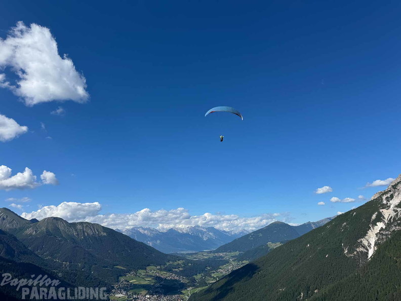 agsb27.25-get-up-stay-up-stubai-122