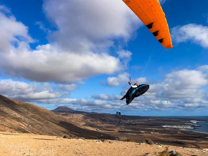 fla48.25-lanzarote-paragliding-101