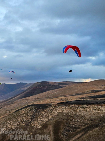 fla51.25-lanzarote-papillon-paragliding-128