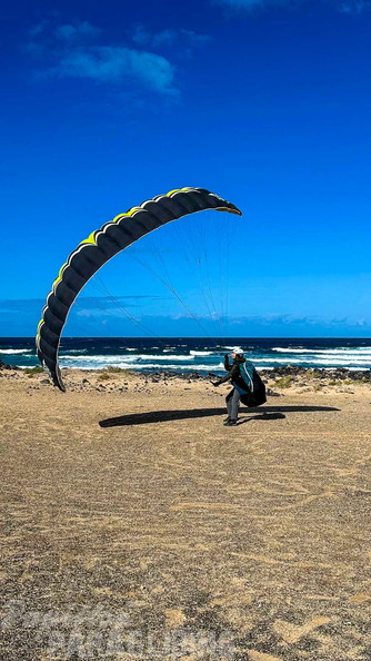 fls52.25-lanzarote-paragliding-113