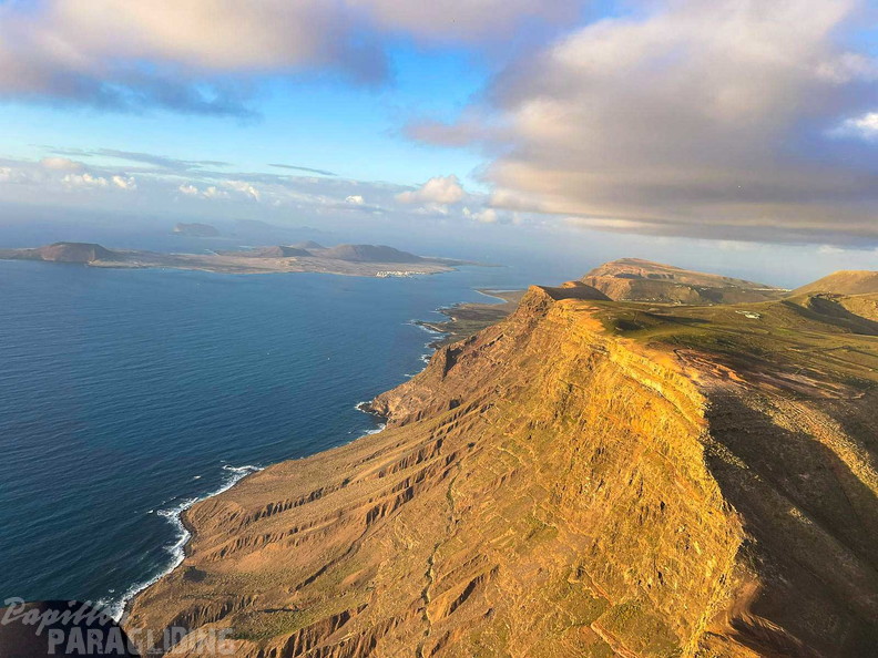 fla.26-risco-de-famara-paragliding-lanzarote-102